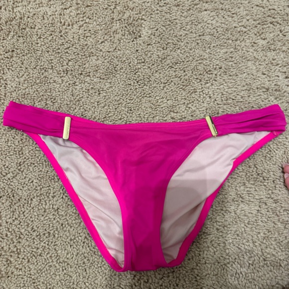 Women’s various swim - Picture 3 of 3